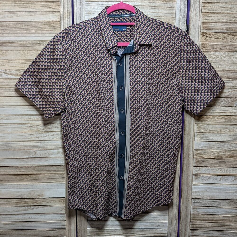 Day & Age Shirt Button Down Geometric Patterned Short Sleeve Size Medium
